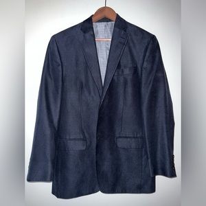Sport coat
Name brand: Ralph Lauren 
Size: 38R